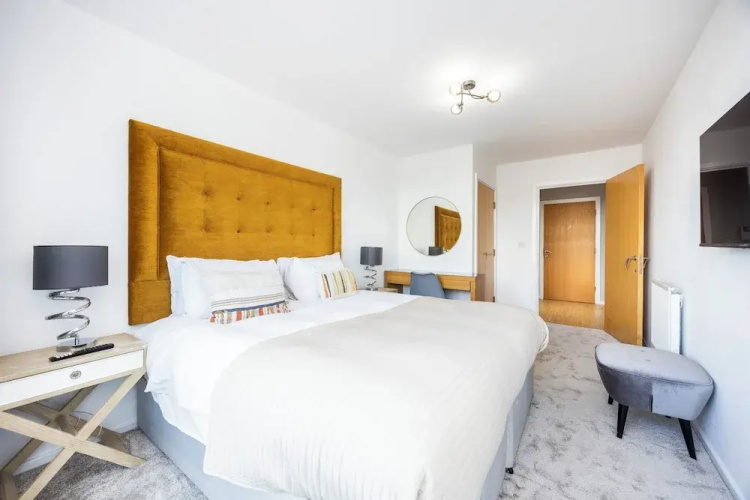 Hide Out Two Bed Apartment at ExCeL
