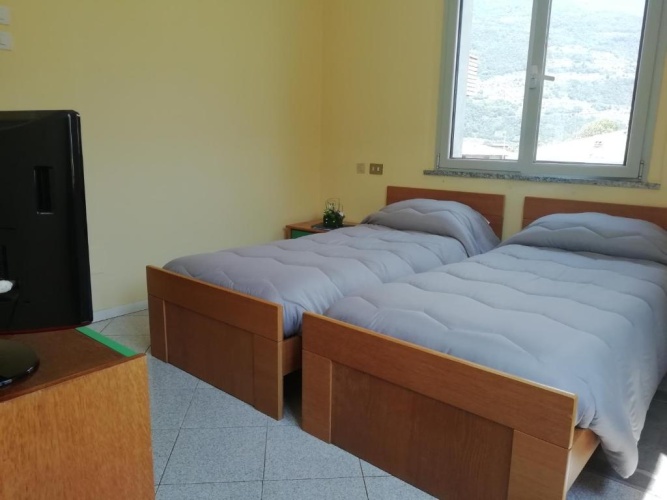 Economy Quadruple room