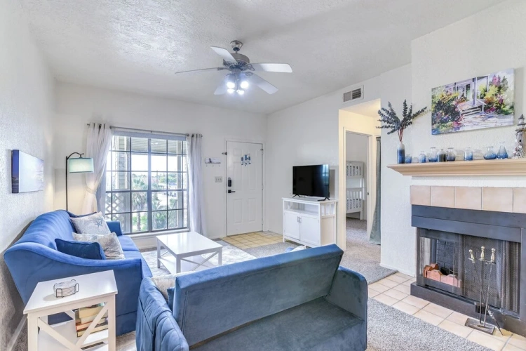 2 Bedrooms Apartment with balcony