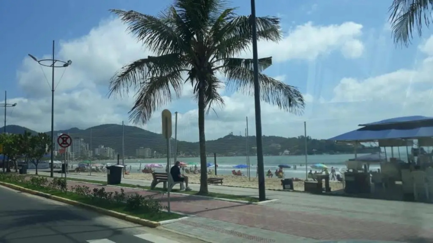 Valentini, 30 mt do mar em Itapema