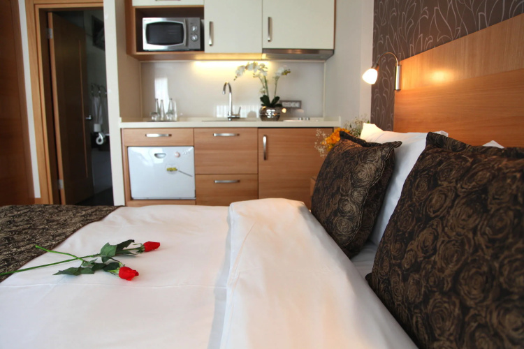 Emerald Hotel