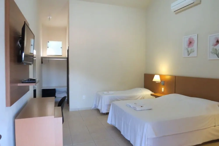 Deluxe Double Basement room with lake view