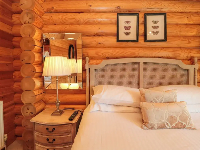Endeavour Lodge 4