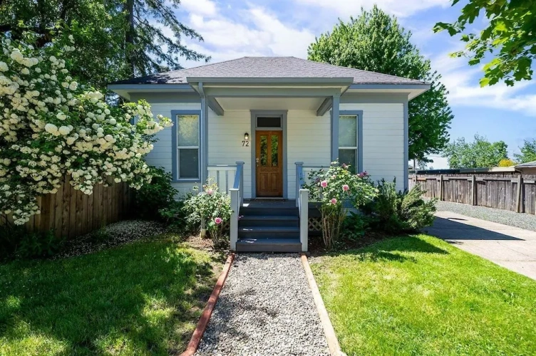 White Lotus - Minutes To Downtown 2 Bedroom Home