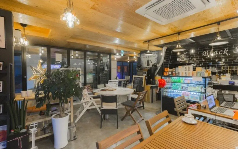 Sokcho White Station Guesthouse