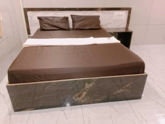 Deluxe Double room with city view