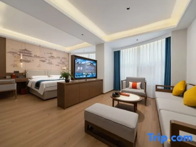 2 Bedrooms Suite