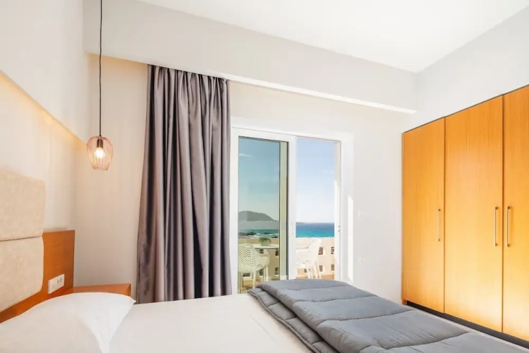 1 Bedroom Basement Apartment with balcony