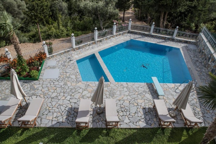 1 Bedroom Suite with balcony and with sea view