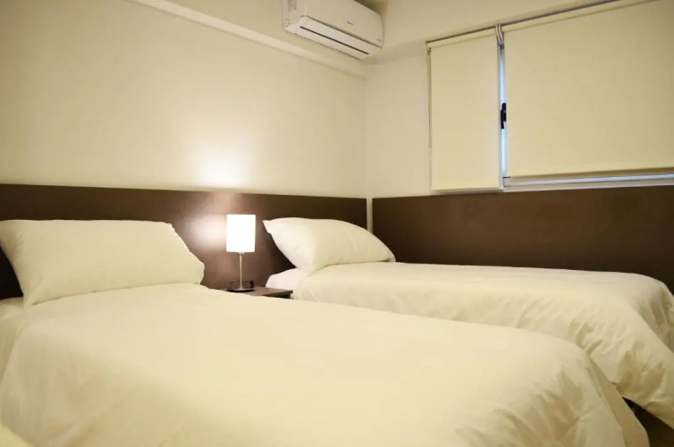 Hotel Bait