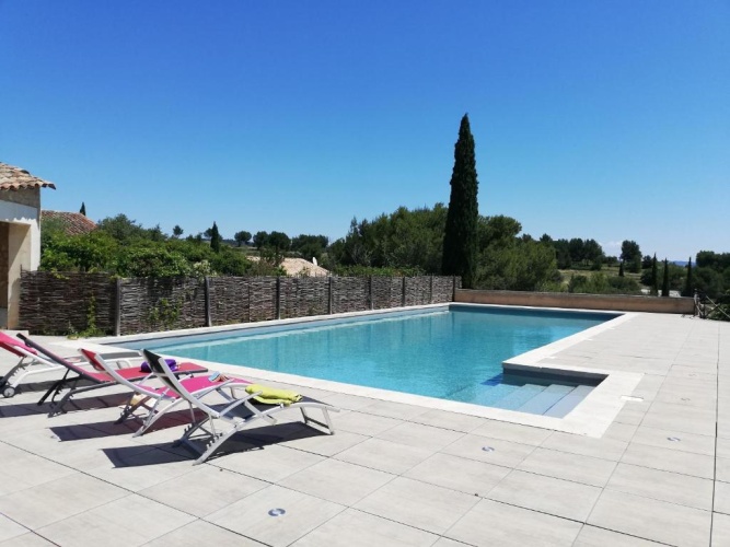 2 Bedrooms Villa