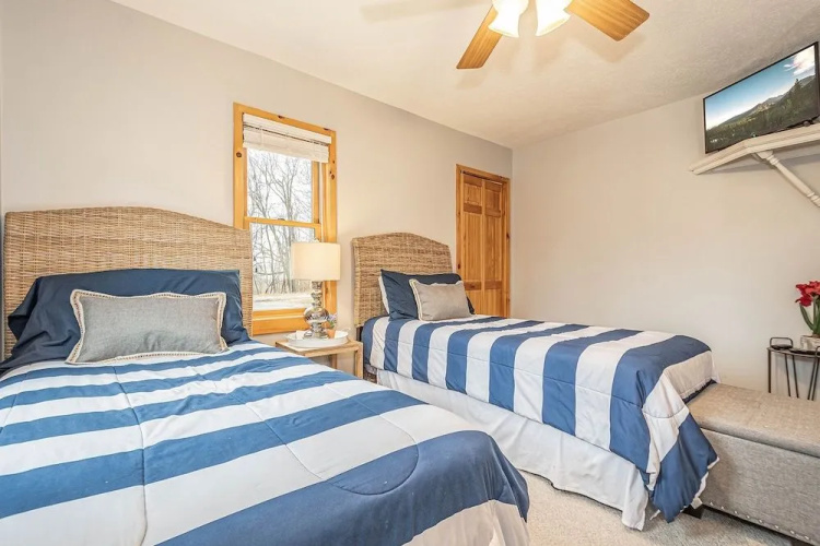 The Quarterdeck by Taylor Made Deep Creek
