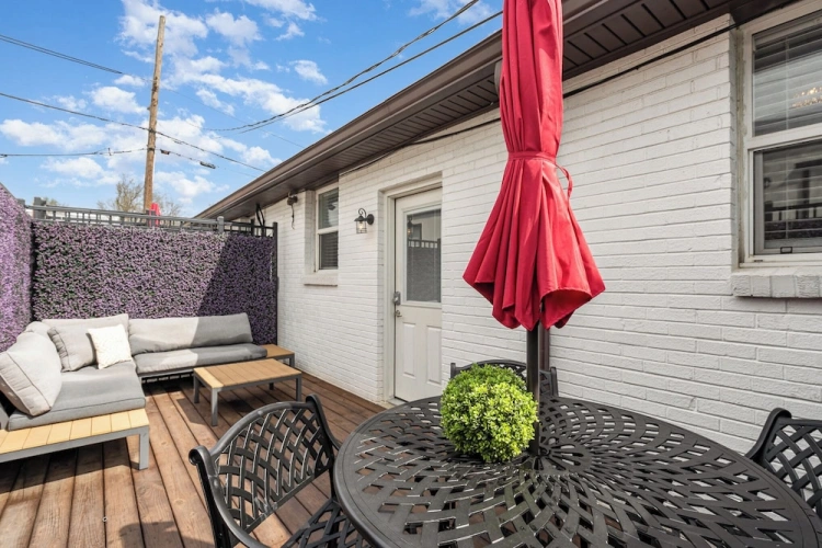 2 Bedrooms Cottage