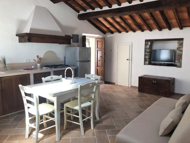 2 Bedrooms Family Apartment with land view