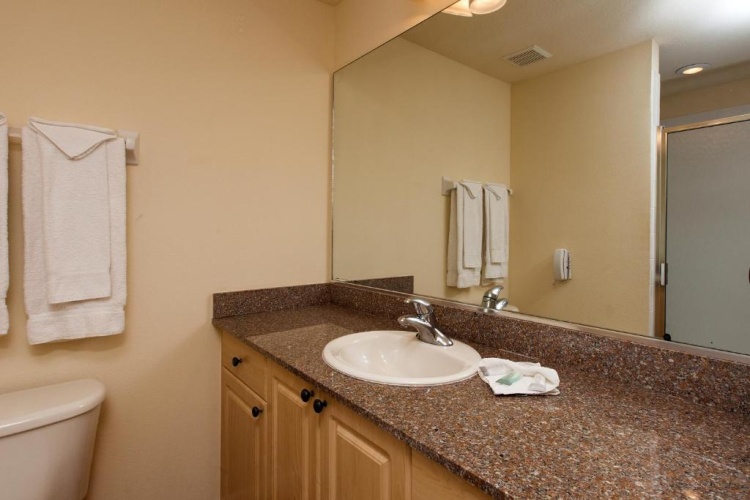 Deluxe Family Suite