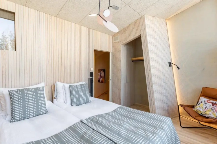 Double Aurora Suite