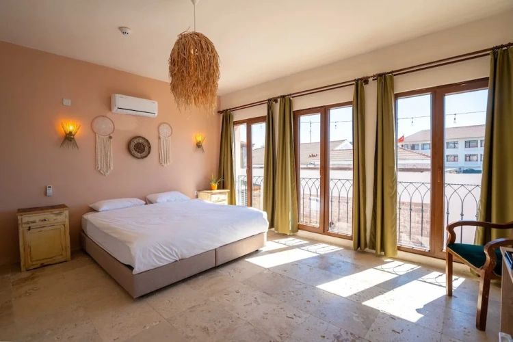 Deluxe Double room with partial sea view