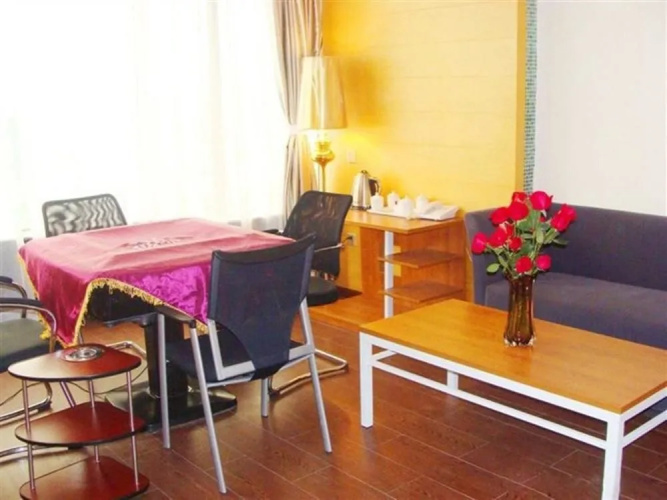 Xinghui Holiday Hotel
