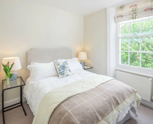 2 Bedrooms Sextuple Apartment