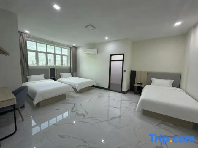 Standard Triple Family room