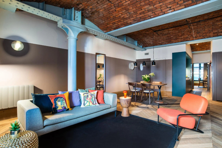 Native Manchester Hotel