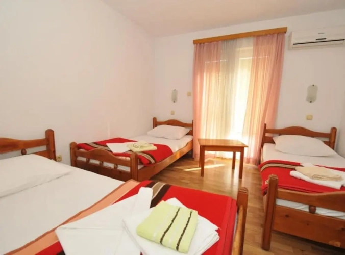 Standard Triple room with balcony