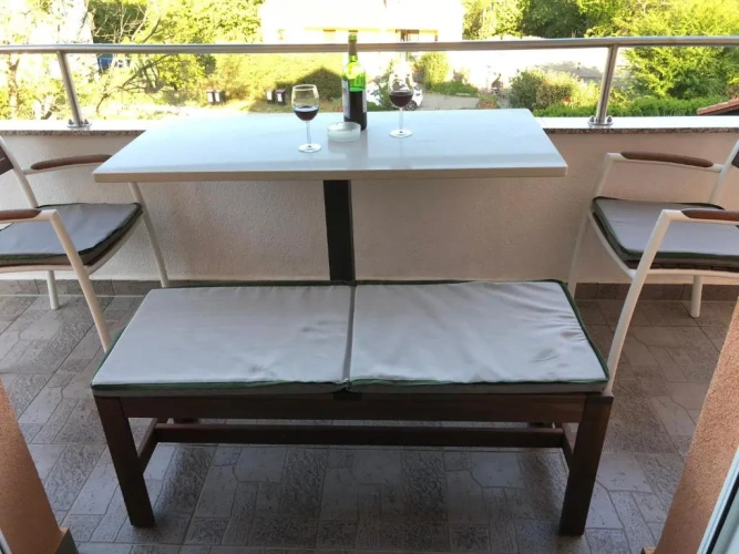 1 Bedroom Apartment with balcony and with partial sea view