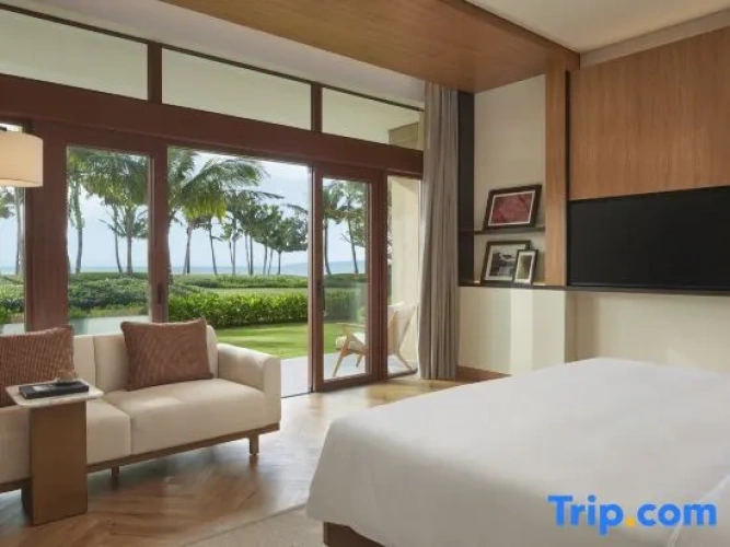 2 Bedrooms Double Suite with view