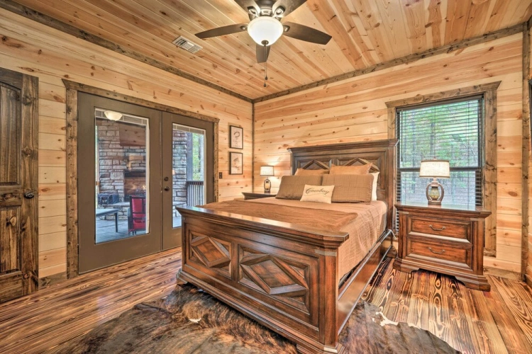 4 Bedrooms Cottage