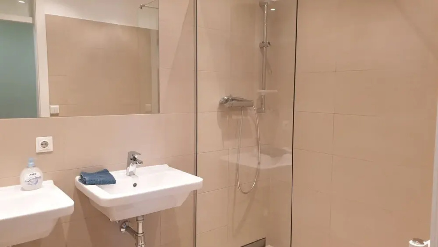 Exquisit Seapoint Apartment