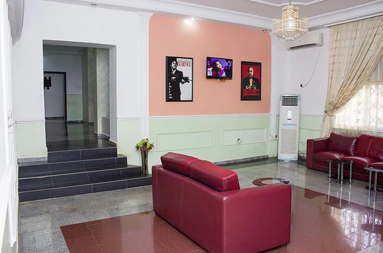 Bristlecone Suites and Apartments