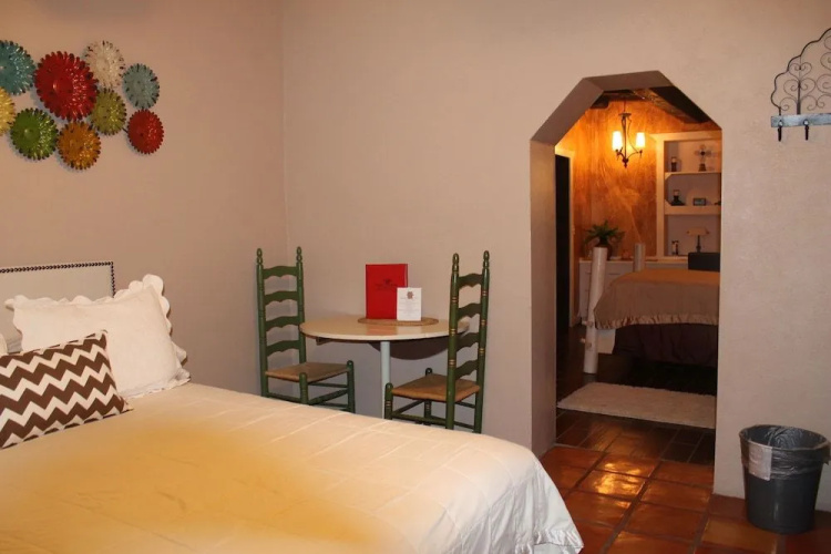 Adobe Rose Boutique Inn