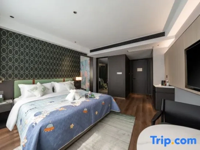 2 Bedrooms Deluxe Family Suite