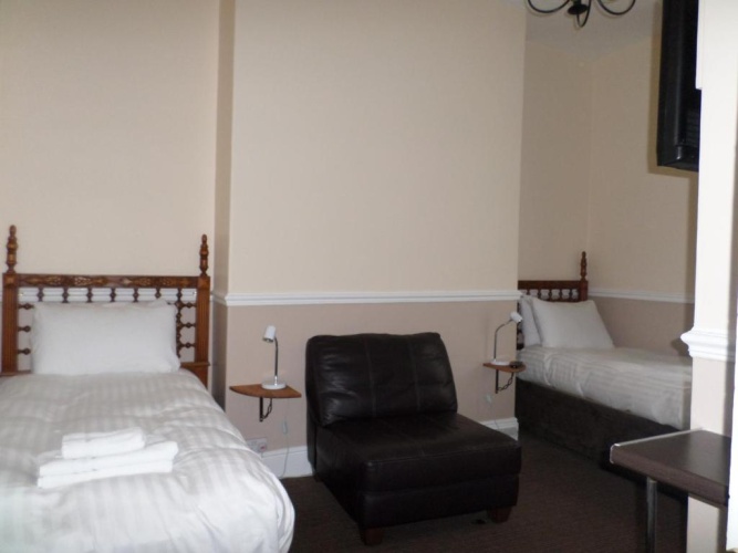 Standard Twin room