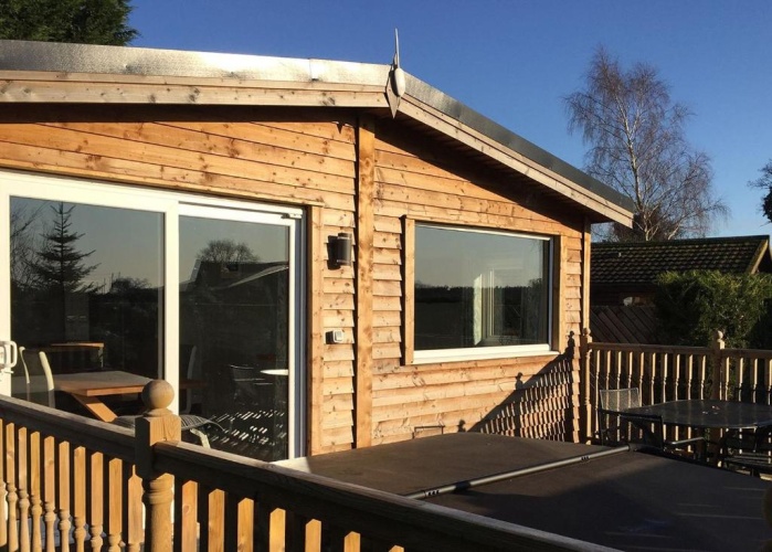 2 Bedrooms Cottage