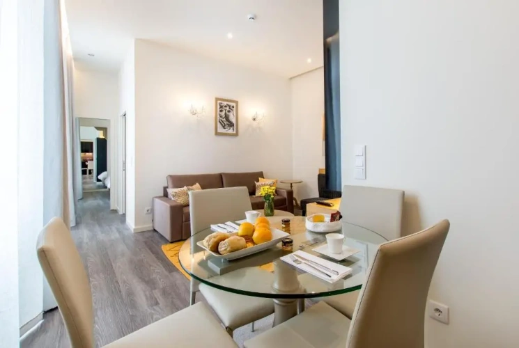 1 Bedroom Apartment