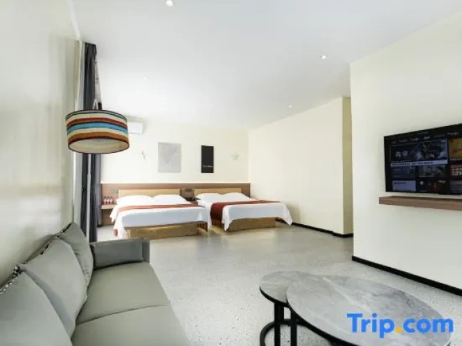 Standard Twin Family room with balcony
