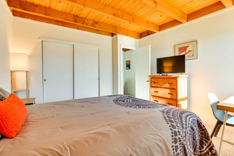 Mtn-view Condo w/ Community Perks in Silverthorne