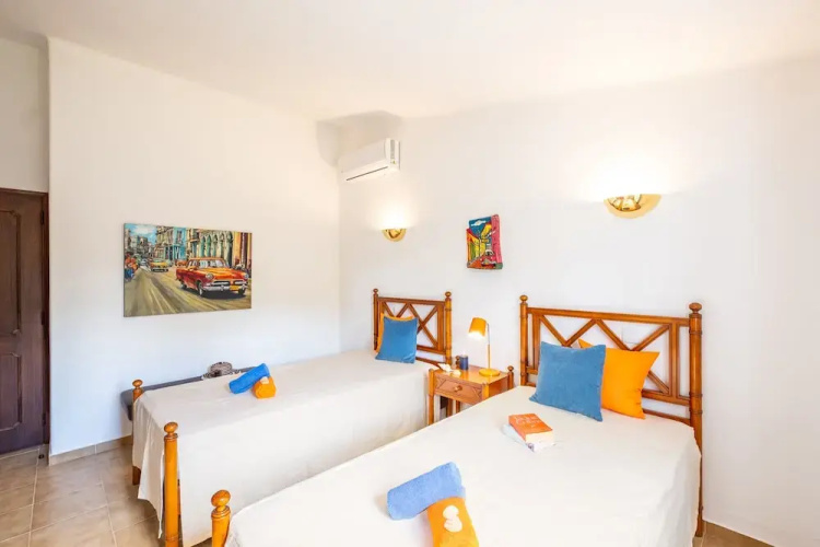 Villa Sunshine