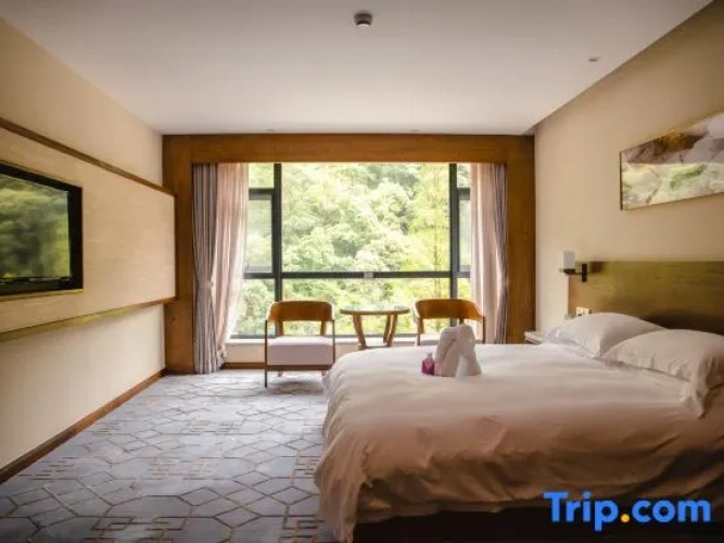 Deluxe Double Suite