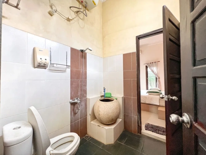 3 Bedrooms Cottage