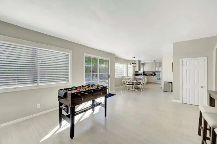 A- Zlv Home 2
