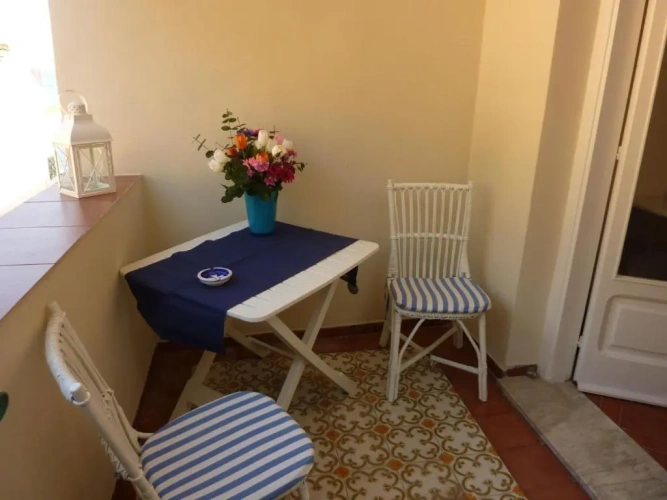 2 Bedrooms Cottage