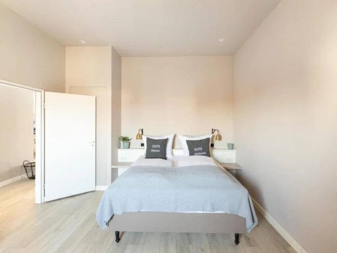 1 Bedroom Suite