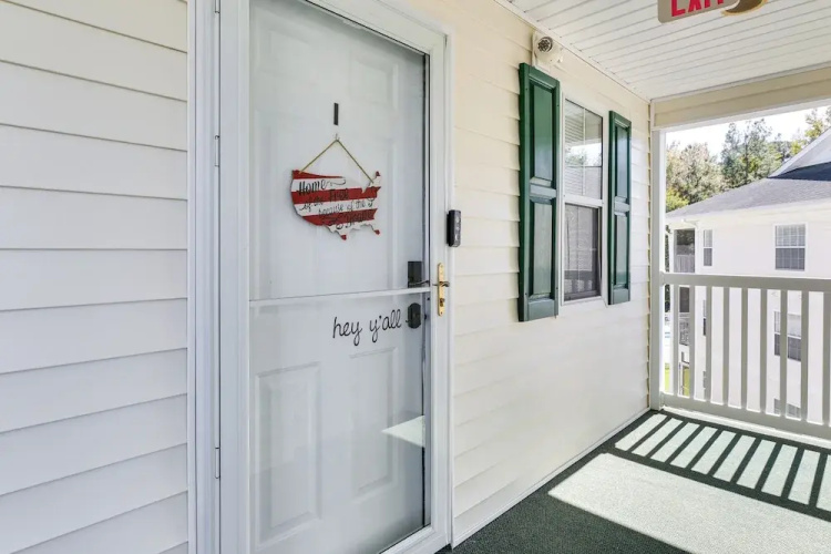 Golf & Resort Perks: Premier Condo 10 mi to Myrtle