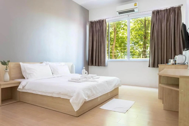 O2 Hotel Lopburi