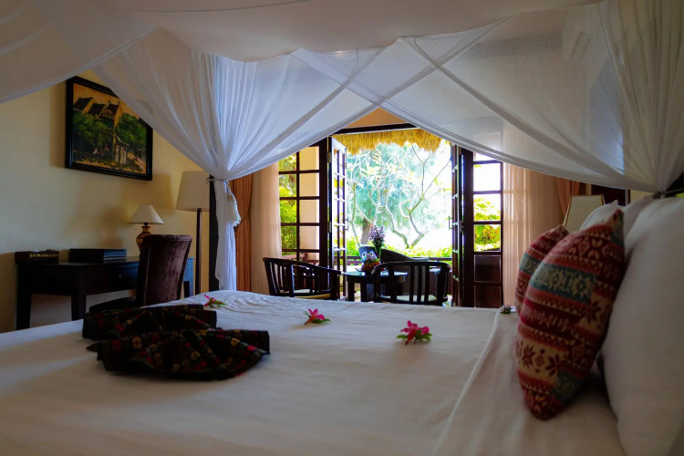 Cham Villas Boutique Luxury Resort