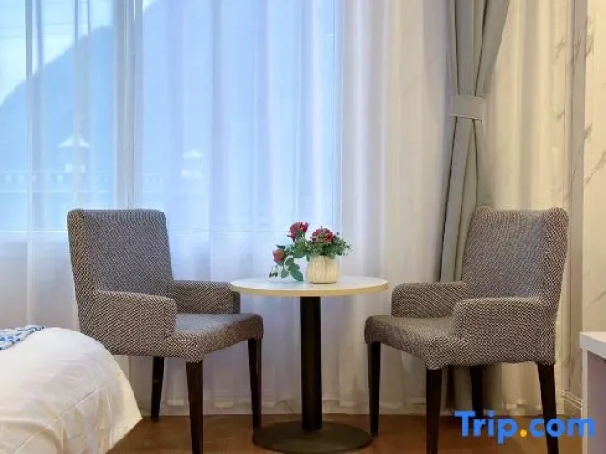 Deluxe Double room with view
