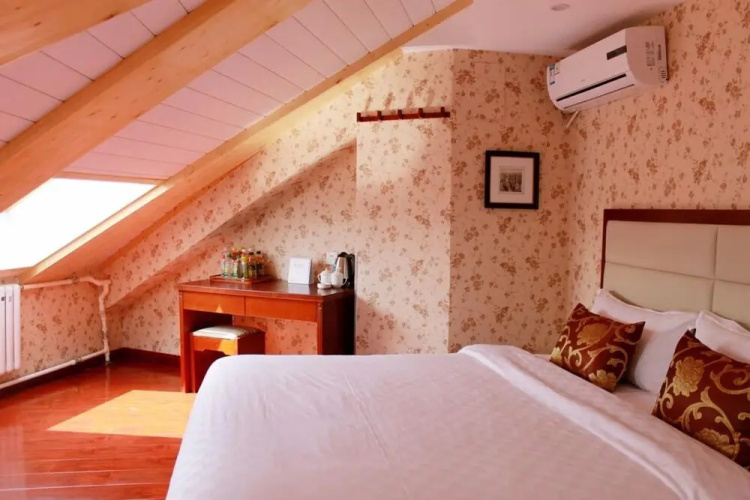 Sun Moon and Bright Selection Hotel