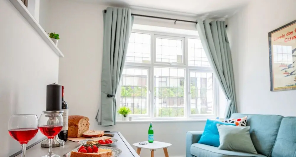 Host Stay Croydon Road Dwelling